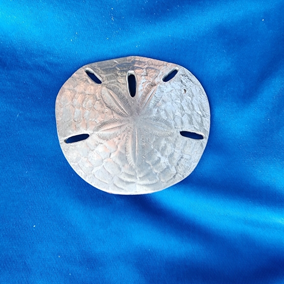 REED and BARTON Pewter Sand Dollar Pendant for necklace. - Picture 3 of 9
